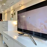 Entire Apartment For 4 Guests In Sofia