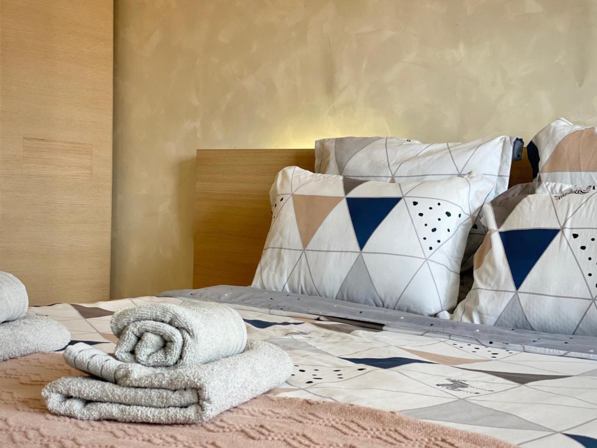 Apartment Entire For 4 Guests In Sofia