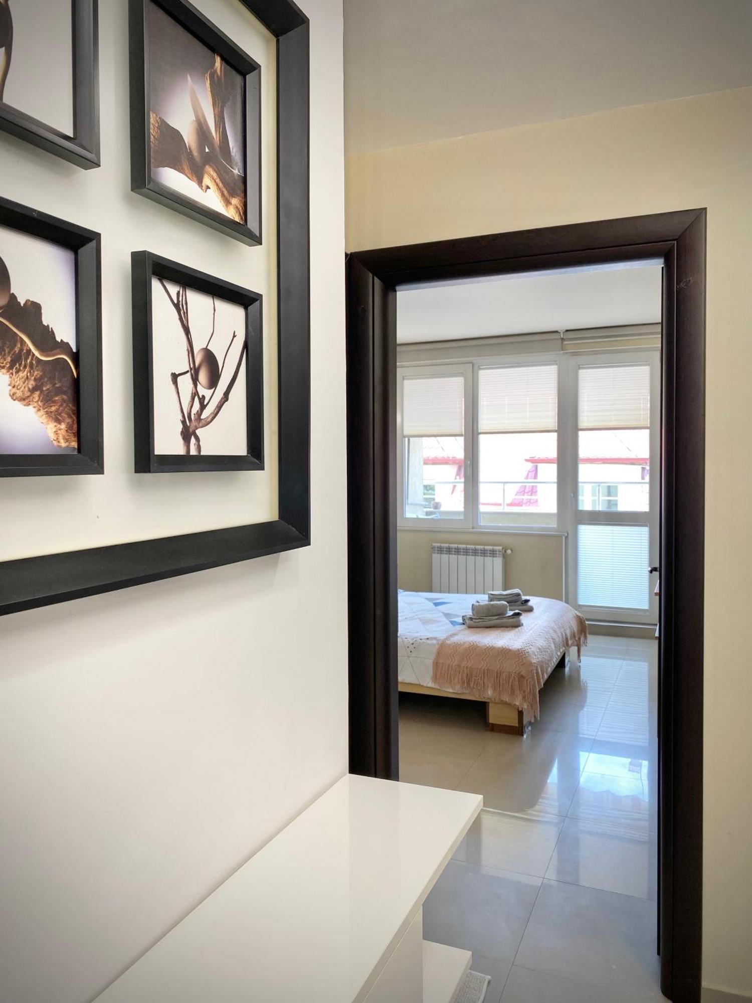 Apartment Entire For 4 Guests In *