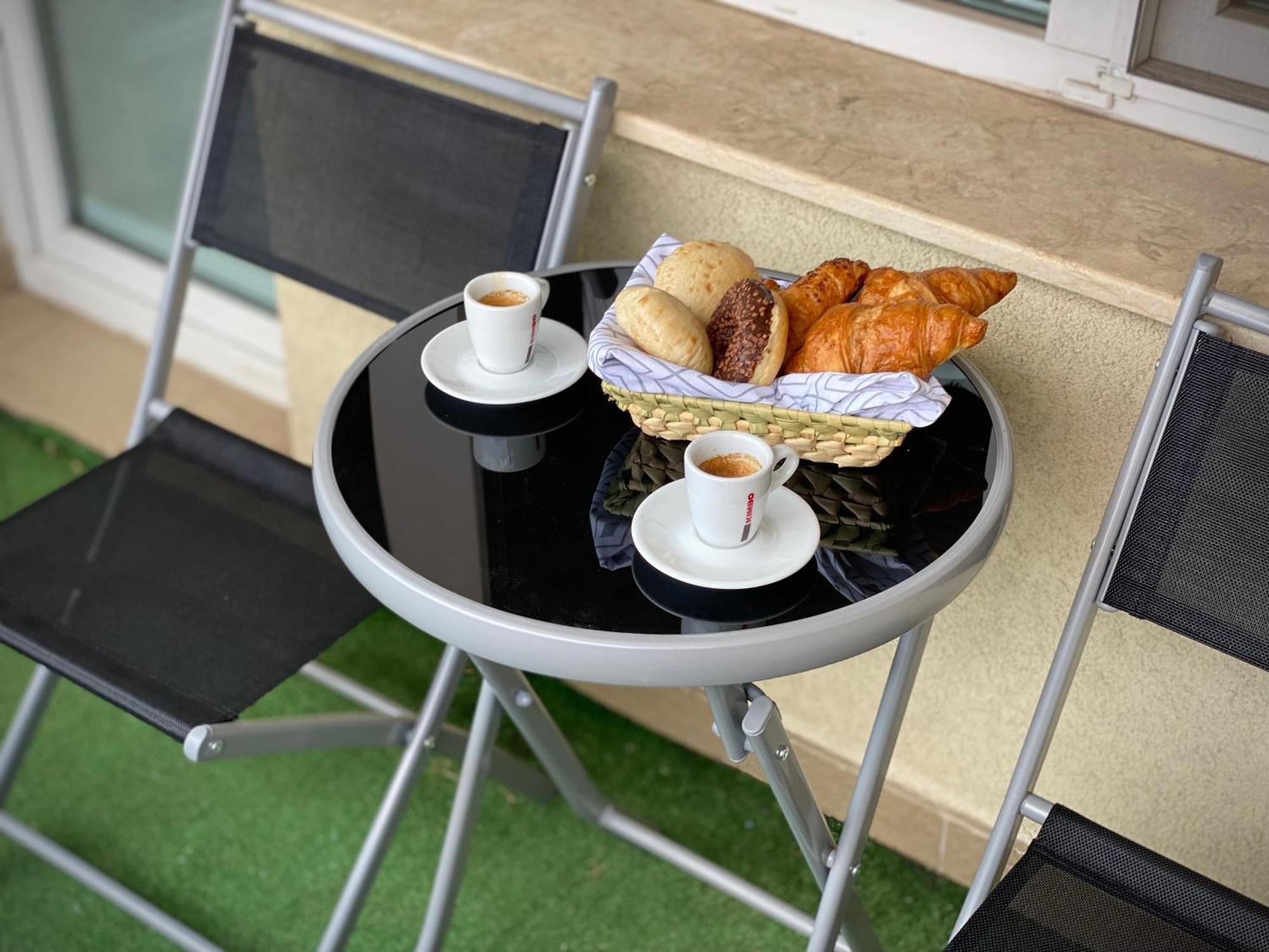 Entire For 4 Guests In