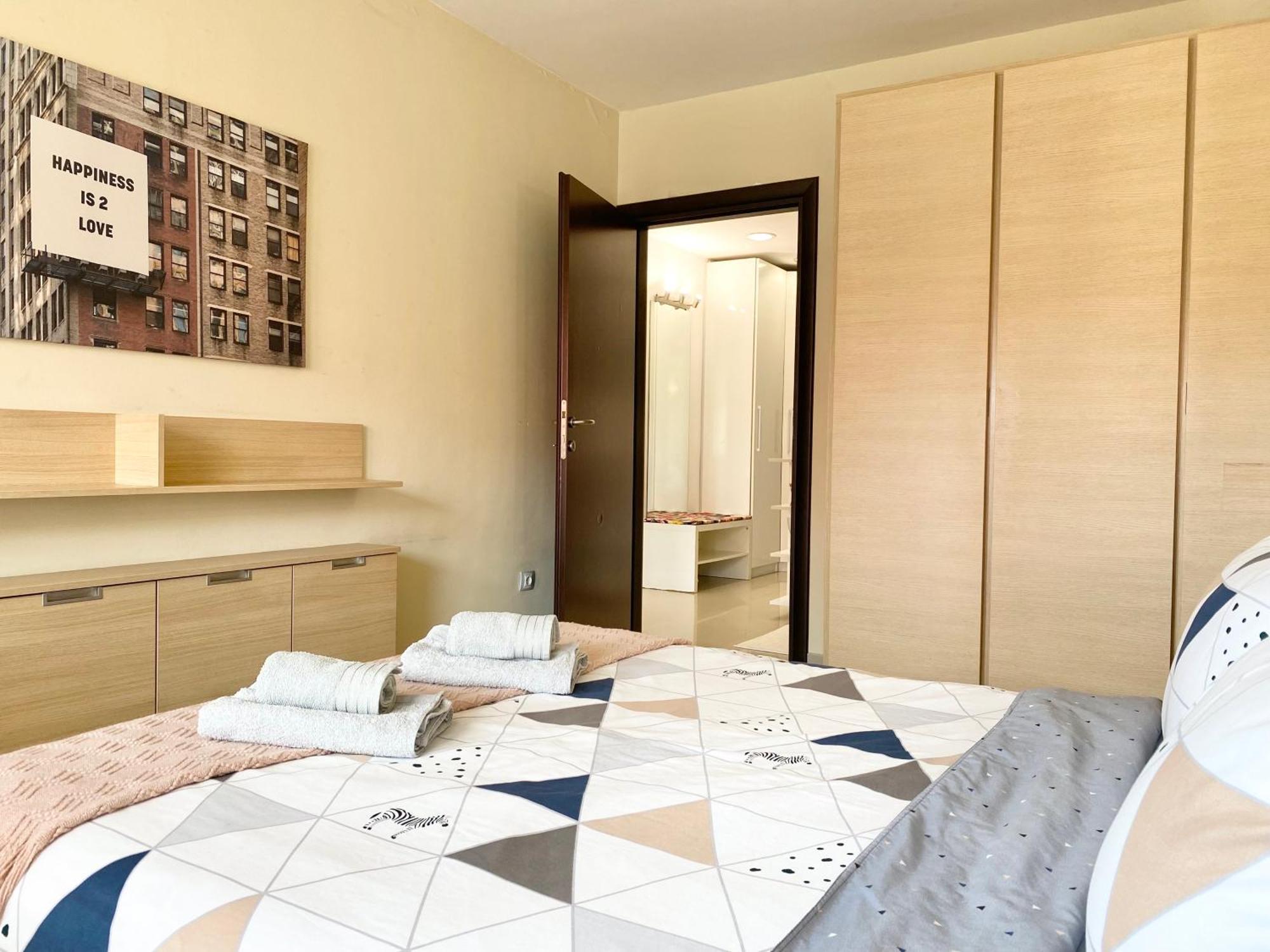 Apartment Entire For 4 Guests In *
